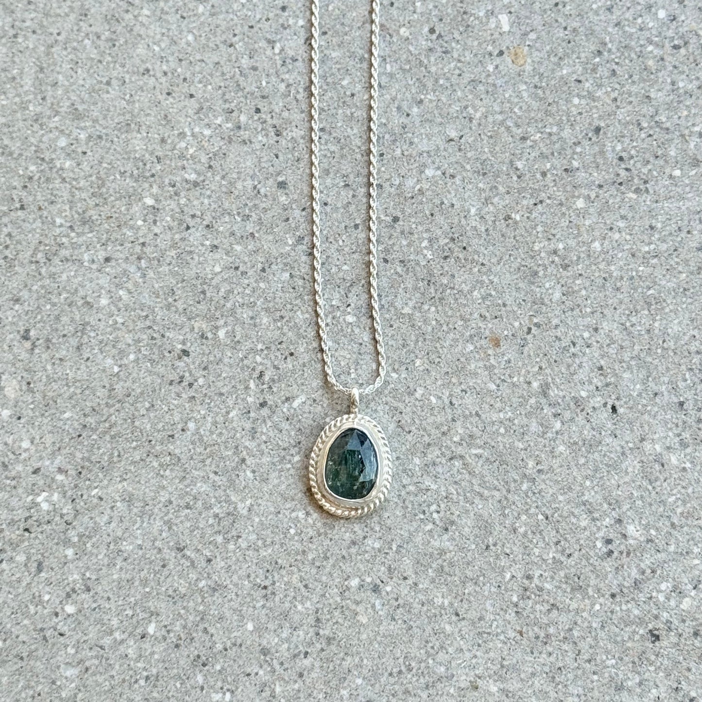 Jordy Trim Blue Kyanite Necklace