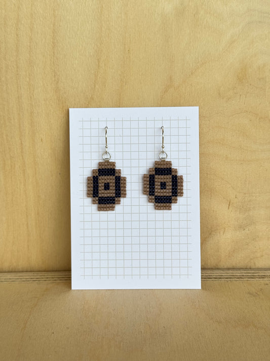 Beige & Navy Hexagons