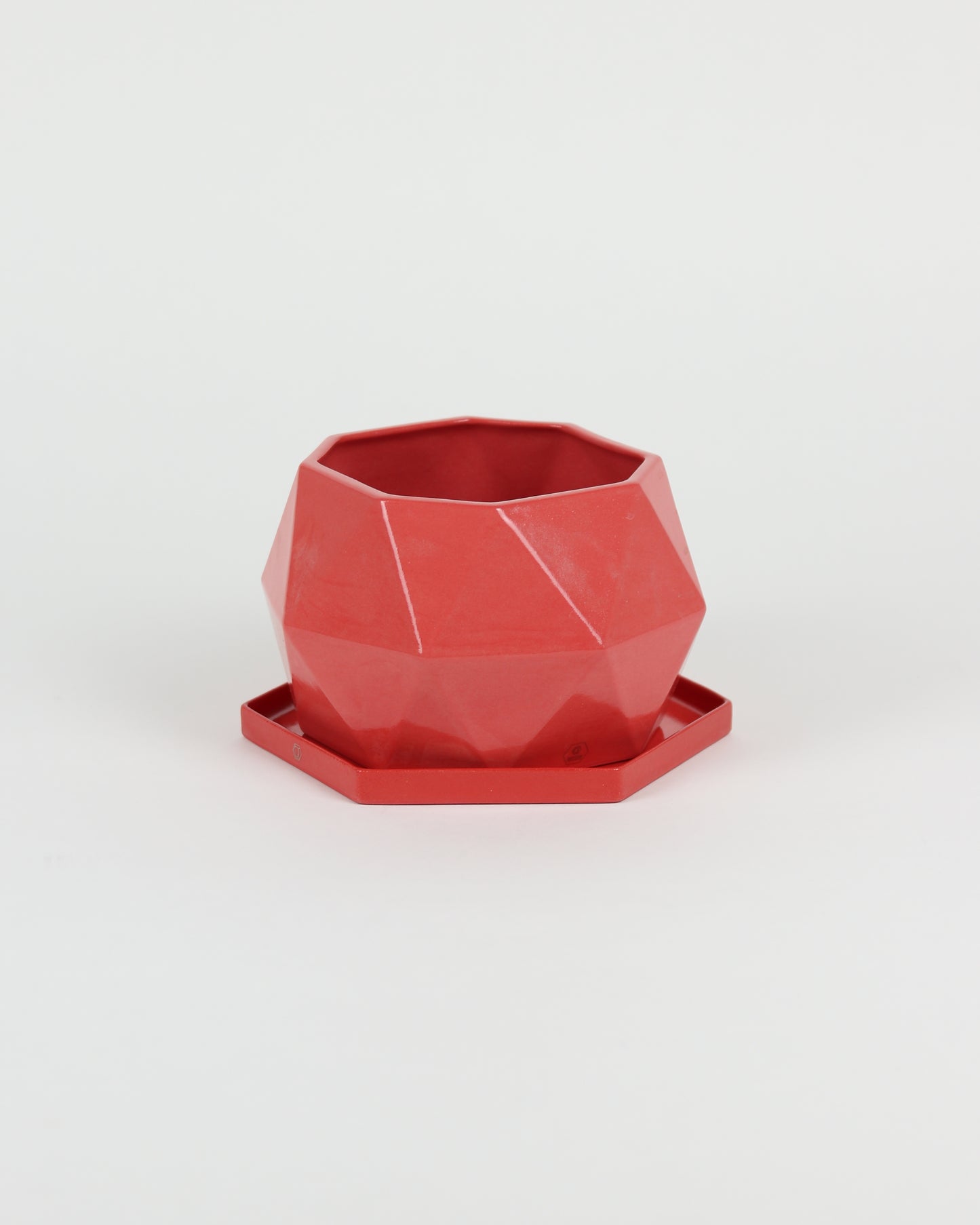 Kara Planter with Drain Plate
