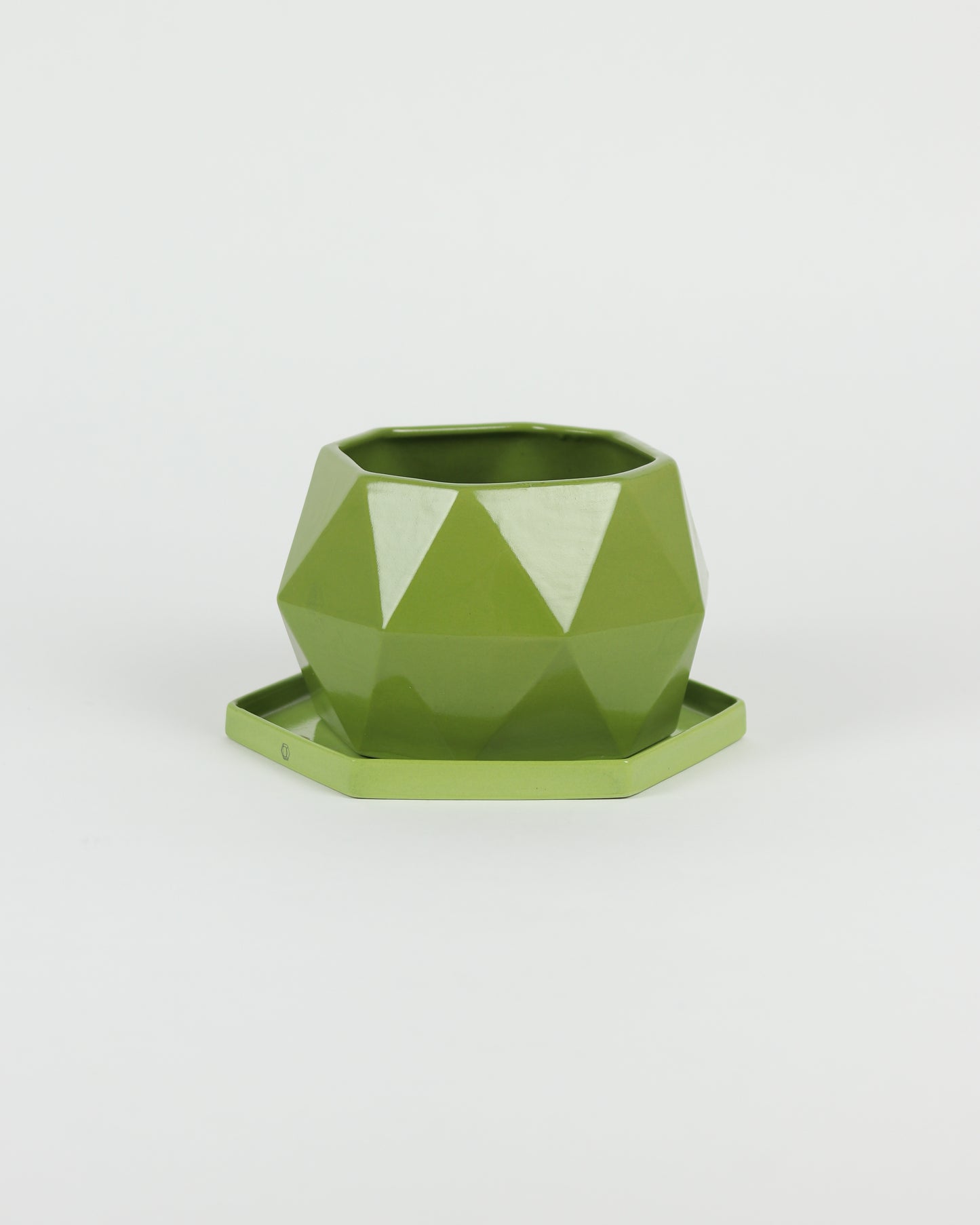 Kara Planter with Drain Plate