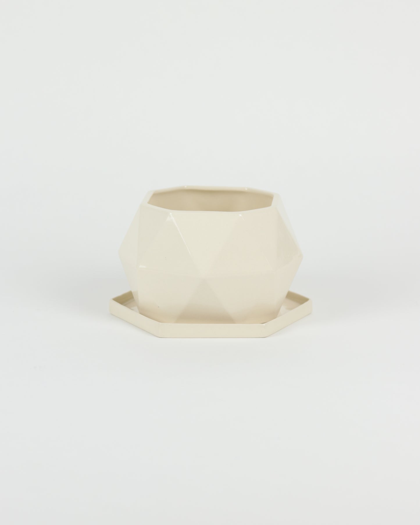 Kara Planter with Drain Plate