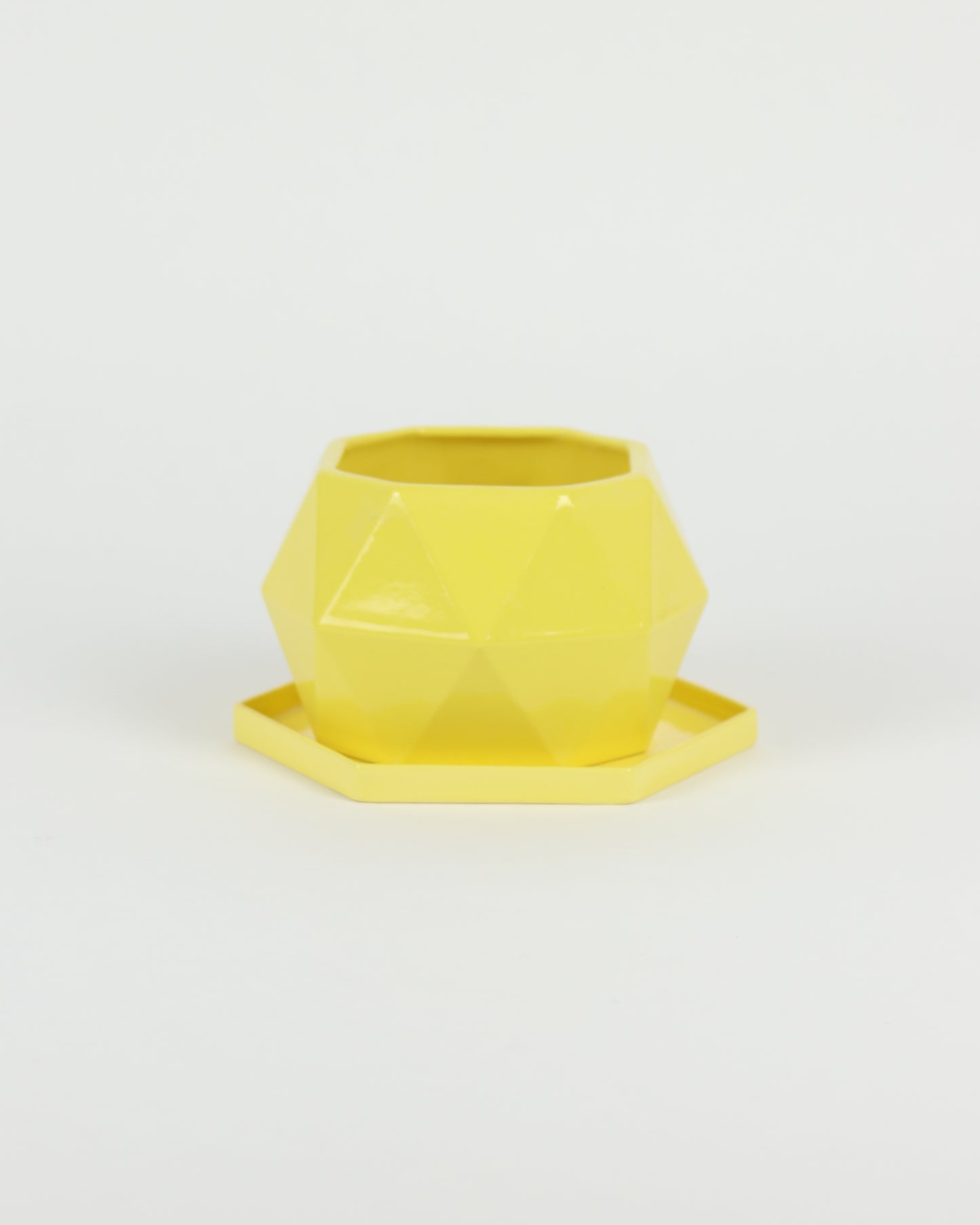 Kara Planter with Drain Plate