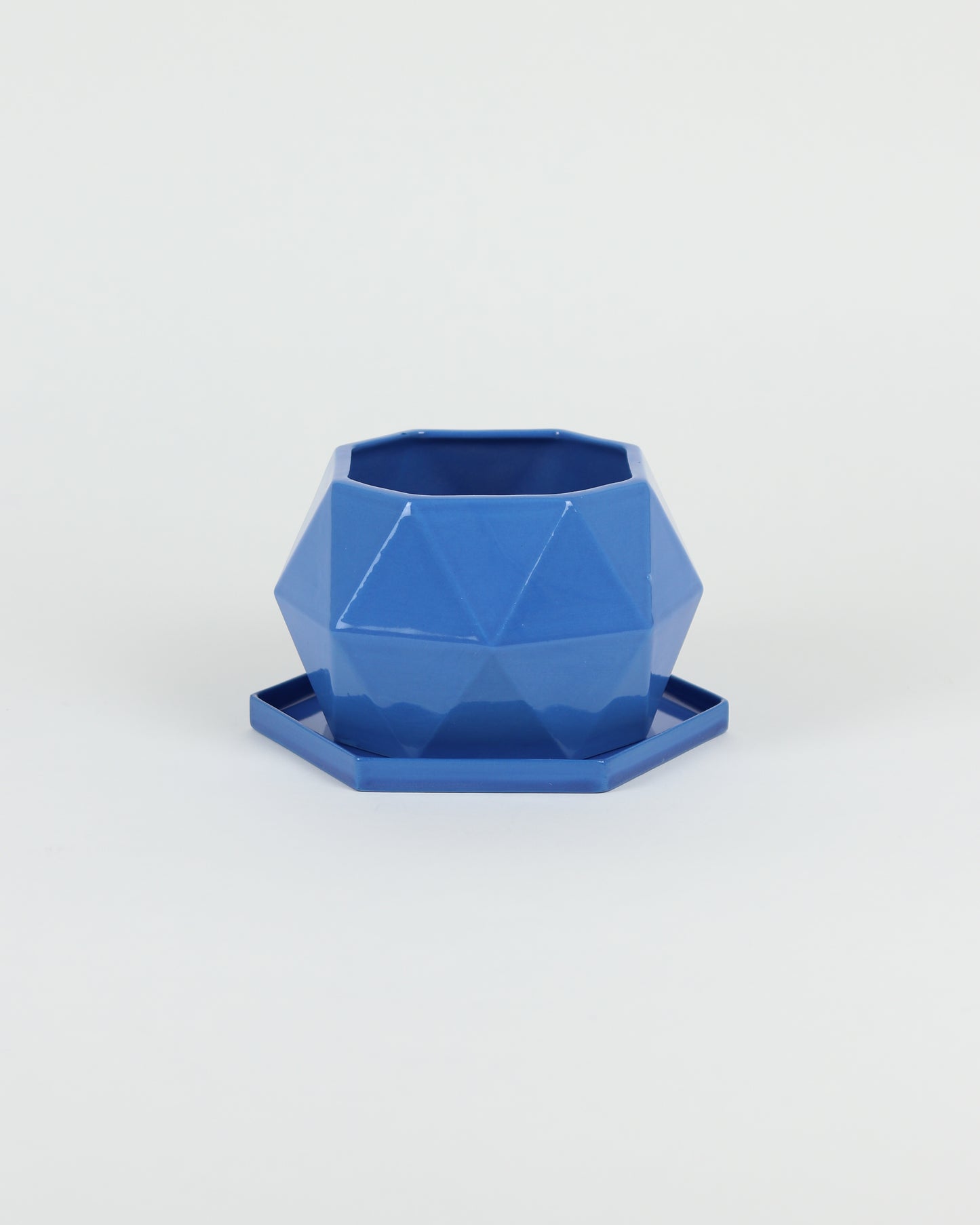 Kara Planter with Drain Plate