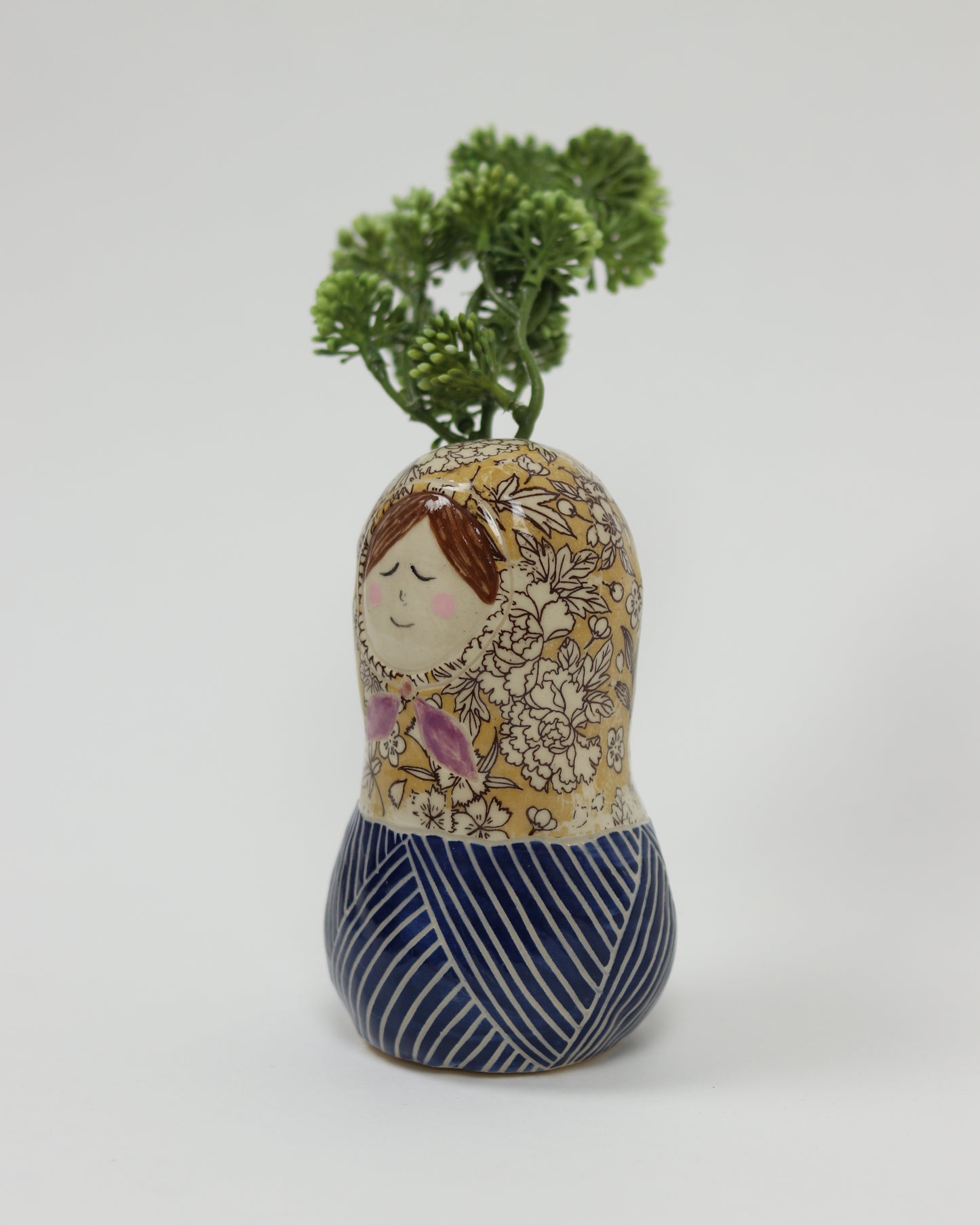 Lady Vase - Margaret