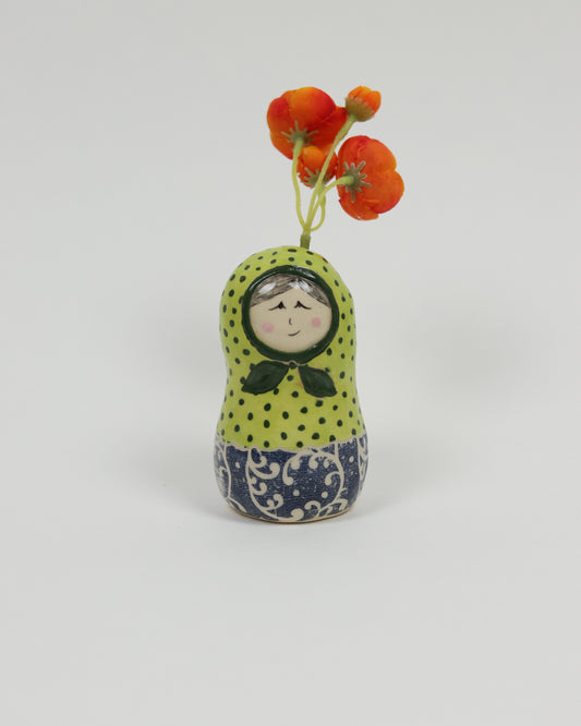 Lady Vase - Isabella