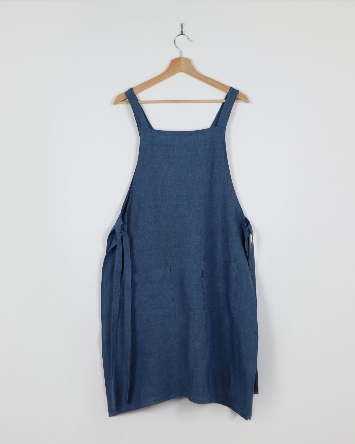 Vera Linen Apron in Denim Blue