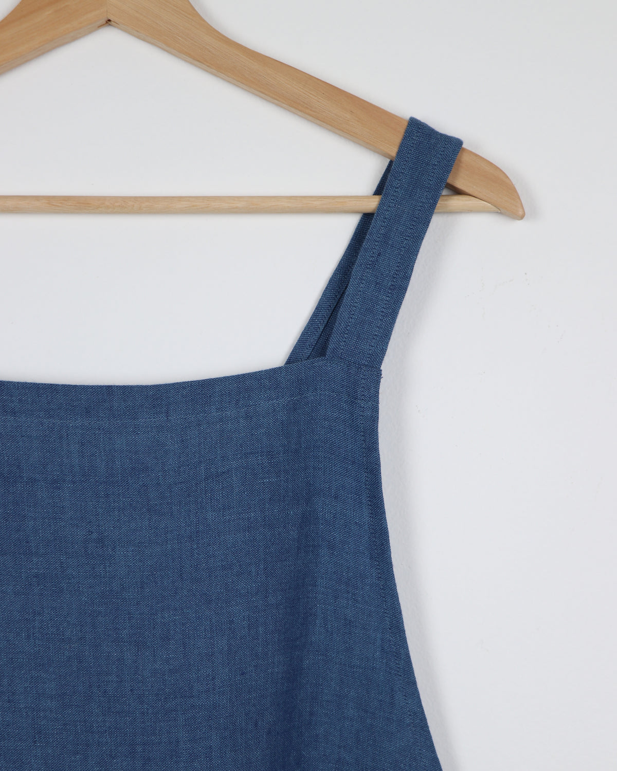 Vera Linen Apron in Denim Blue