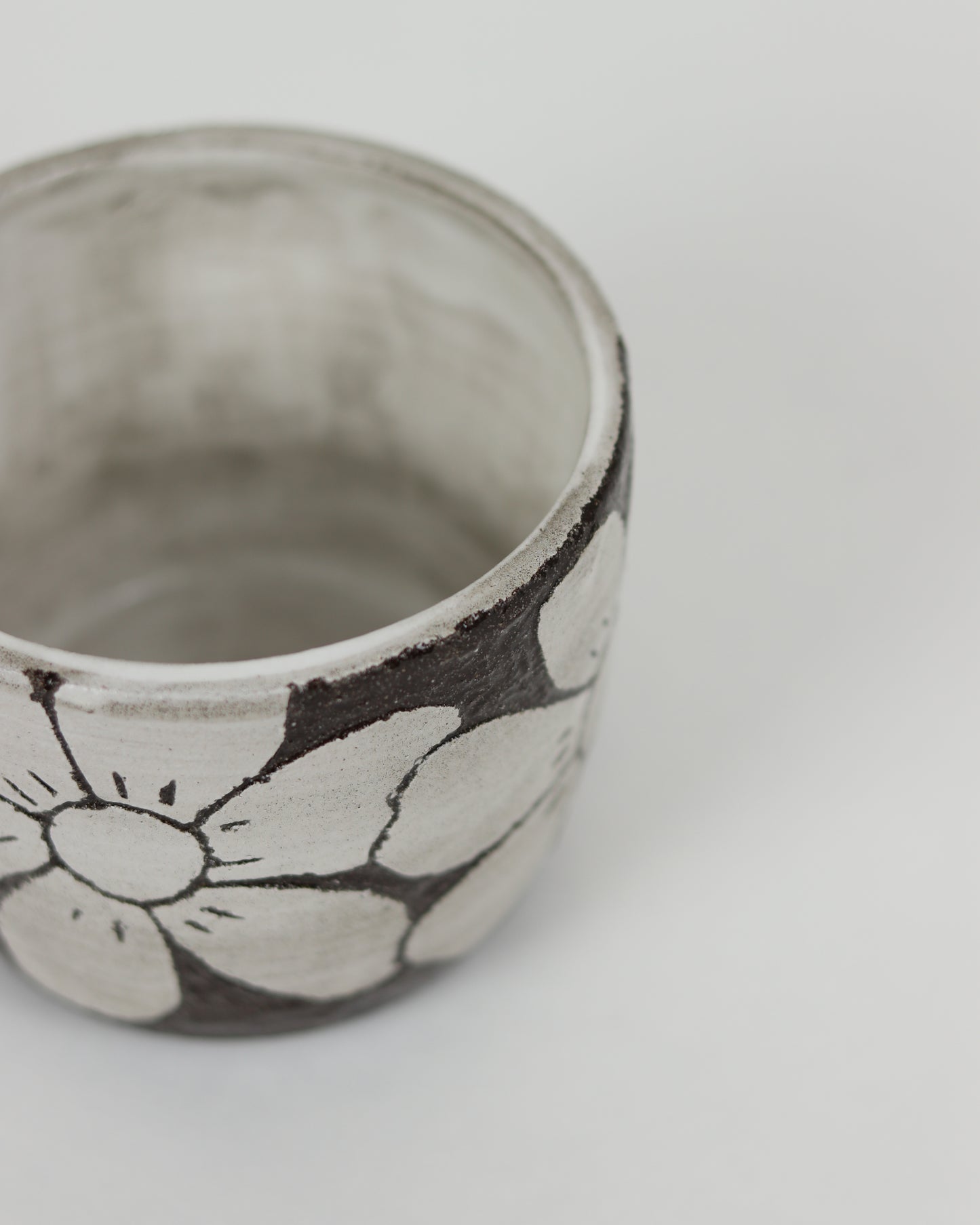 Carved Daisy Cup 2