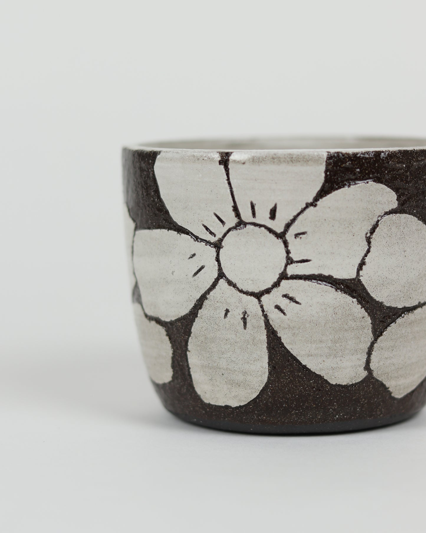 Carved Daisy Cup 2