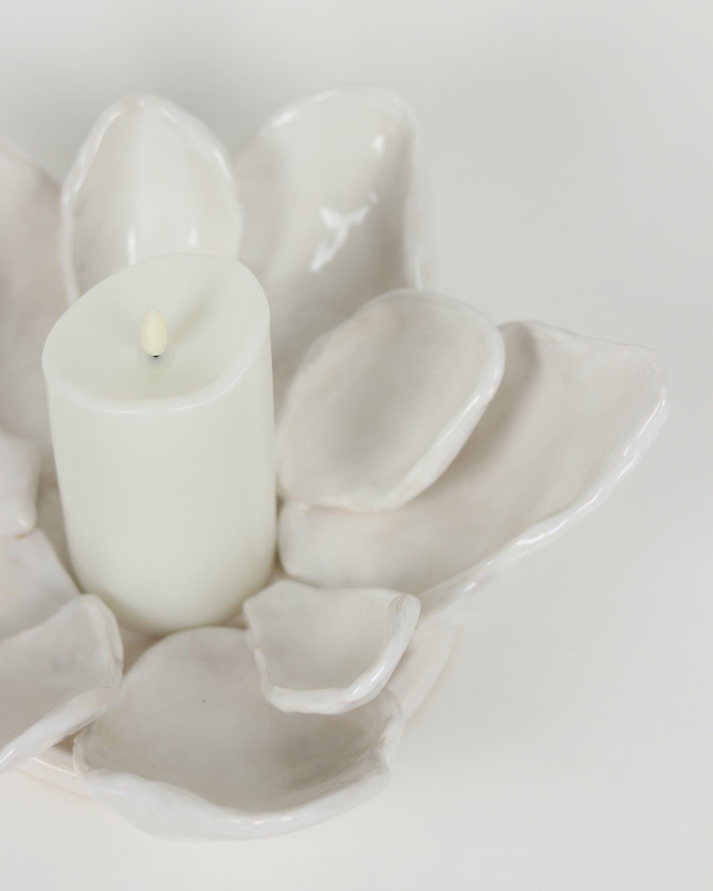 Magnolia Flower Candle Holder with Battery Operated Candle - Large
