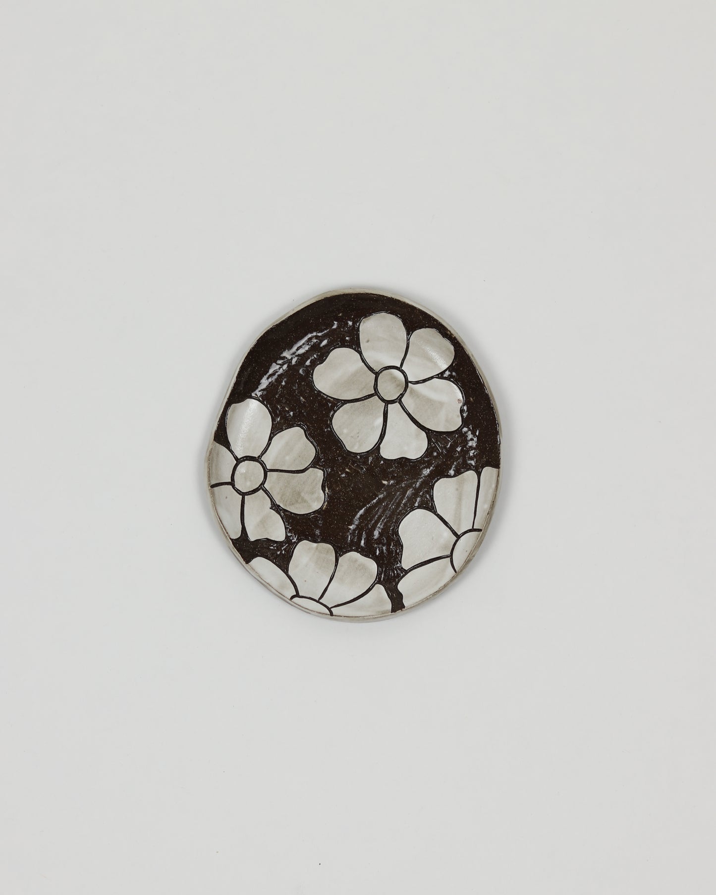 Carved Flowers Plate