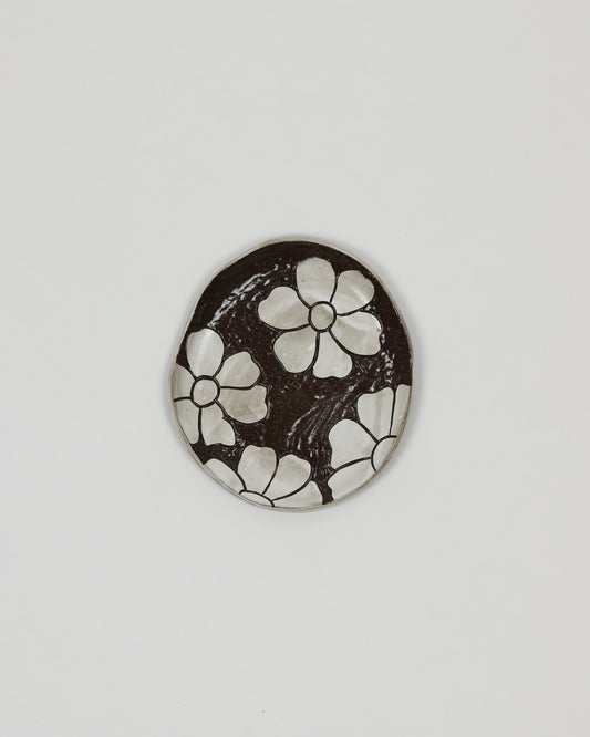 Carved Flowers Plate