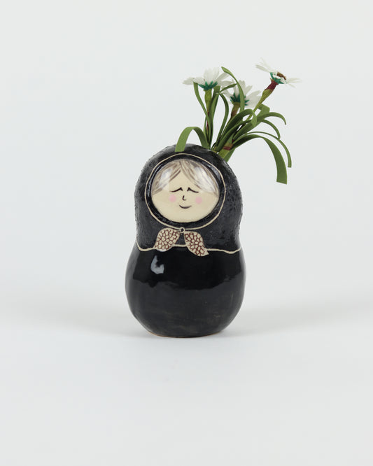 Lady Vase Mary