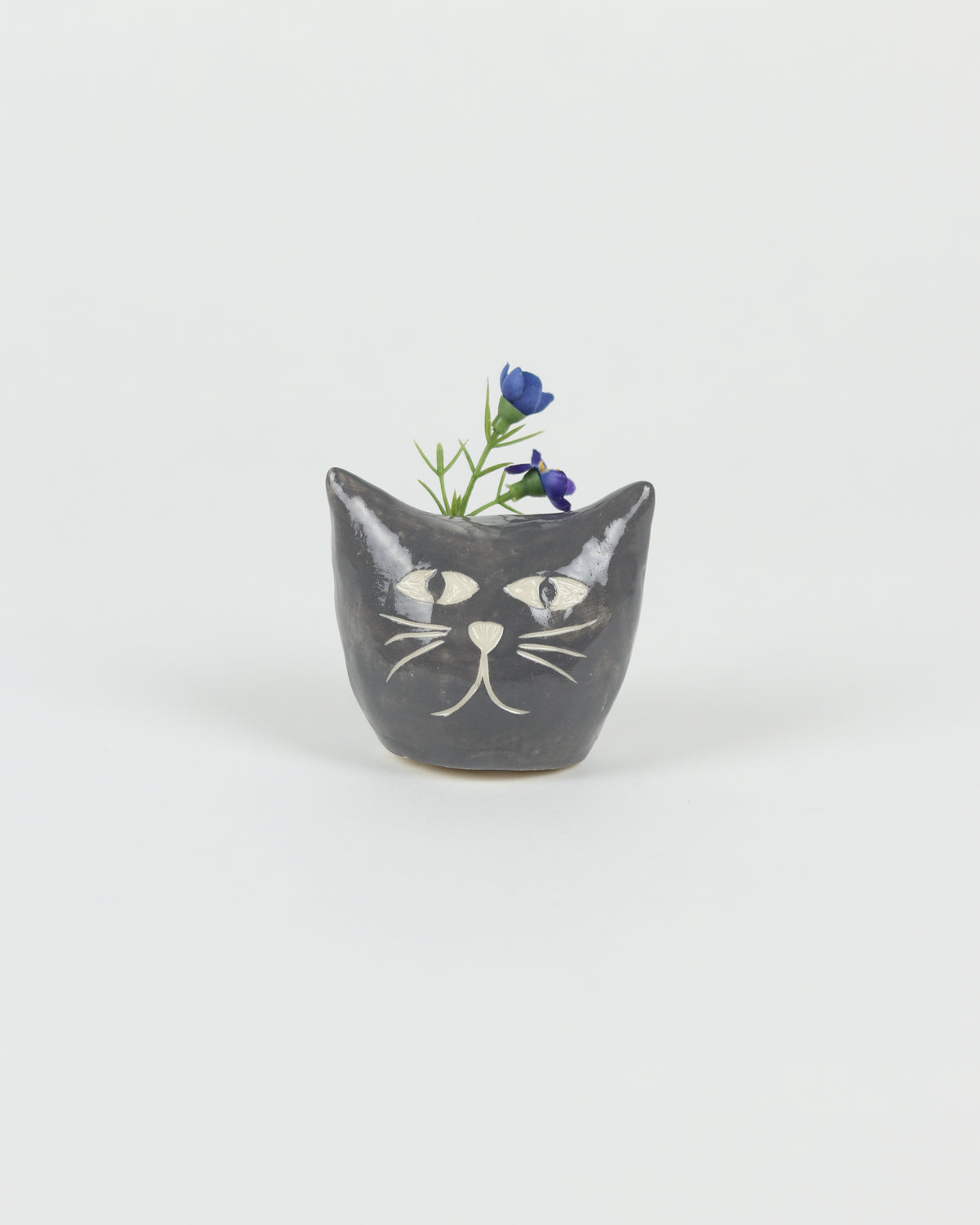 Cat Vase in Gray