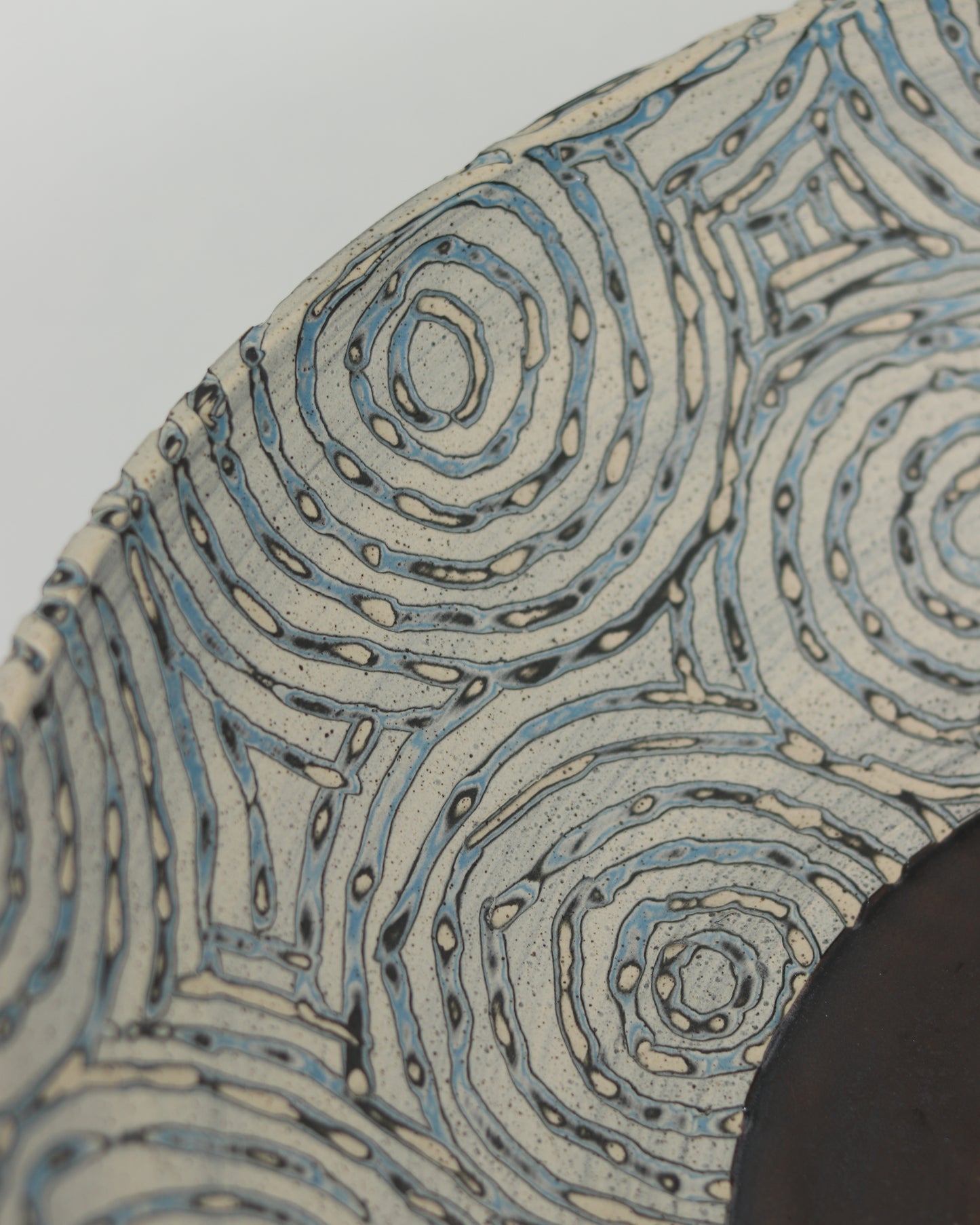 XL Bowl in Circle Pattern