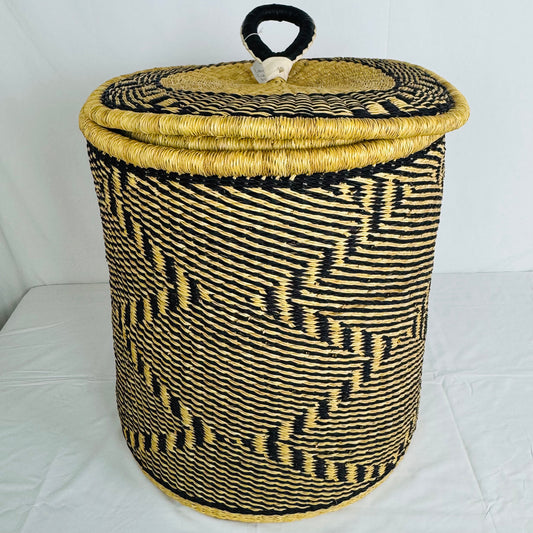 Laundry Lidded Basket Medium