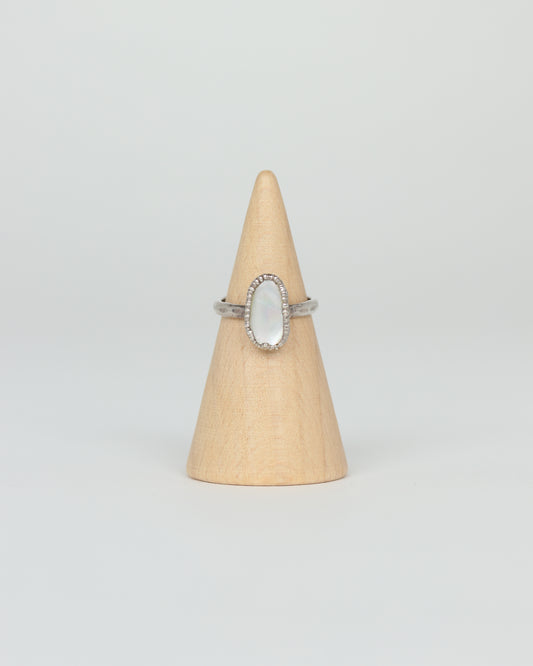 Medium Mother of Pearl Ring