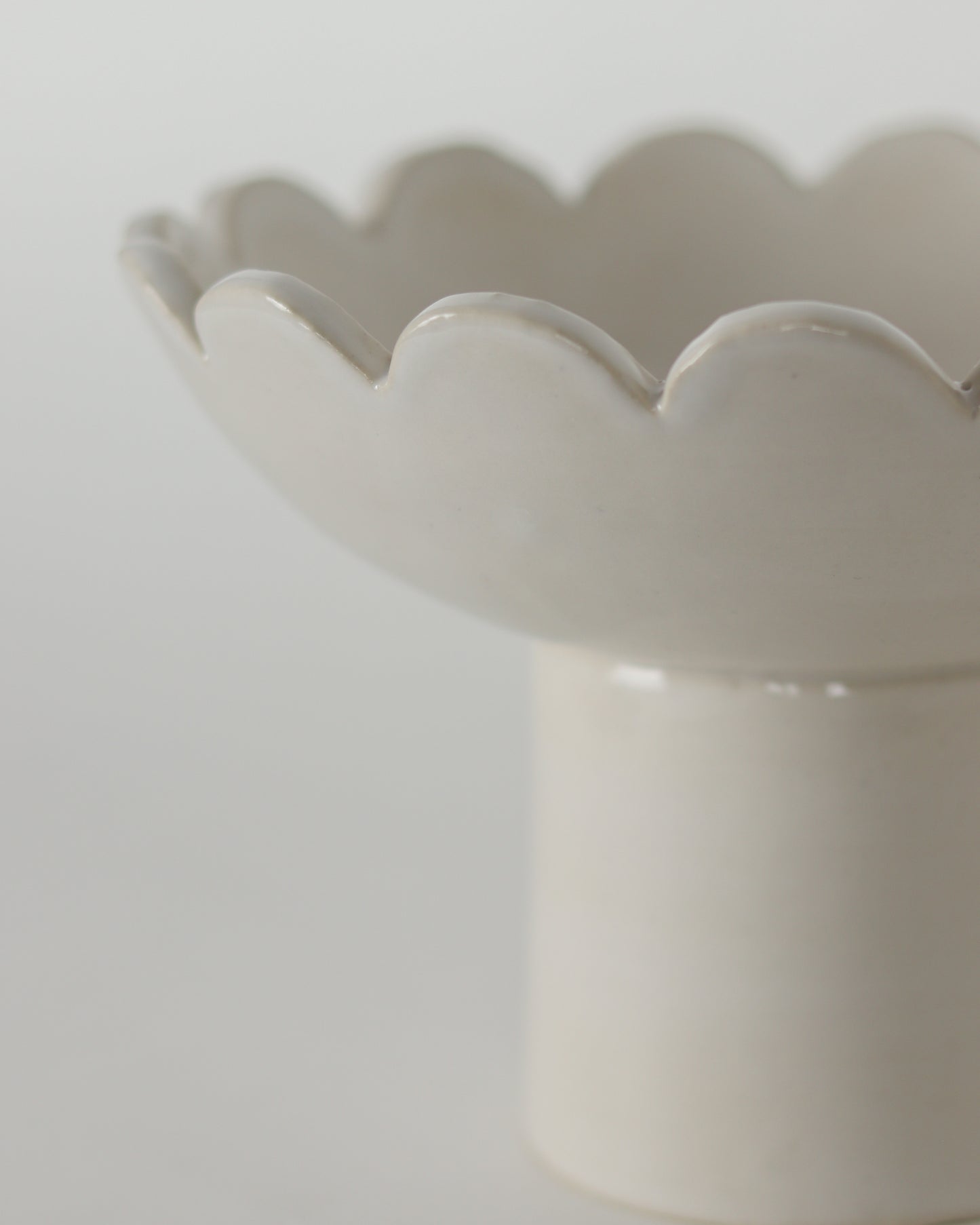 Scalloped Pedestal Bowl