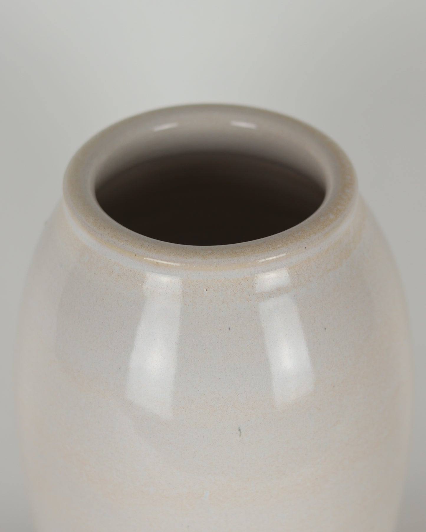 Vase Cream