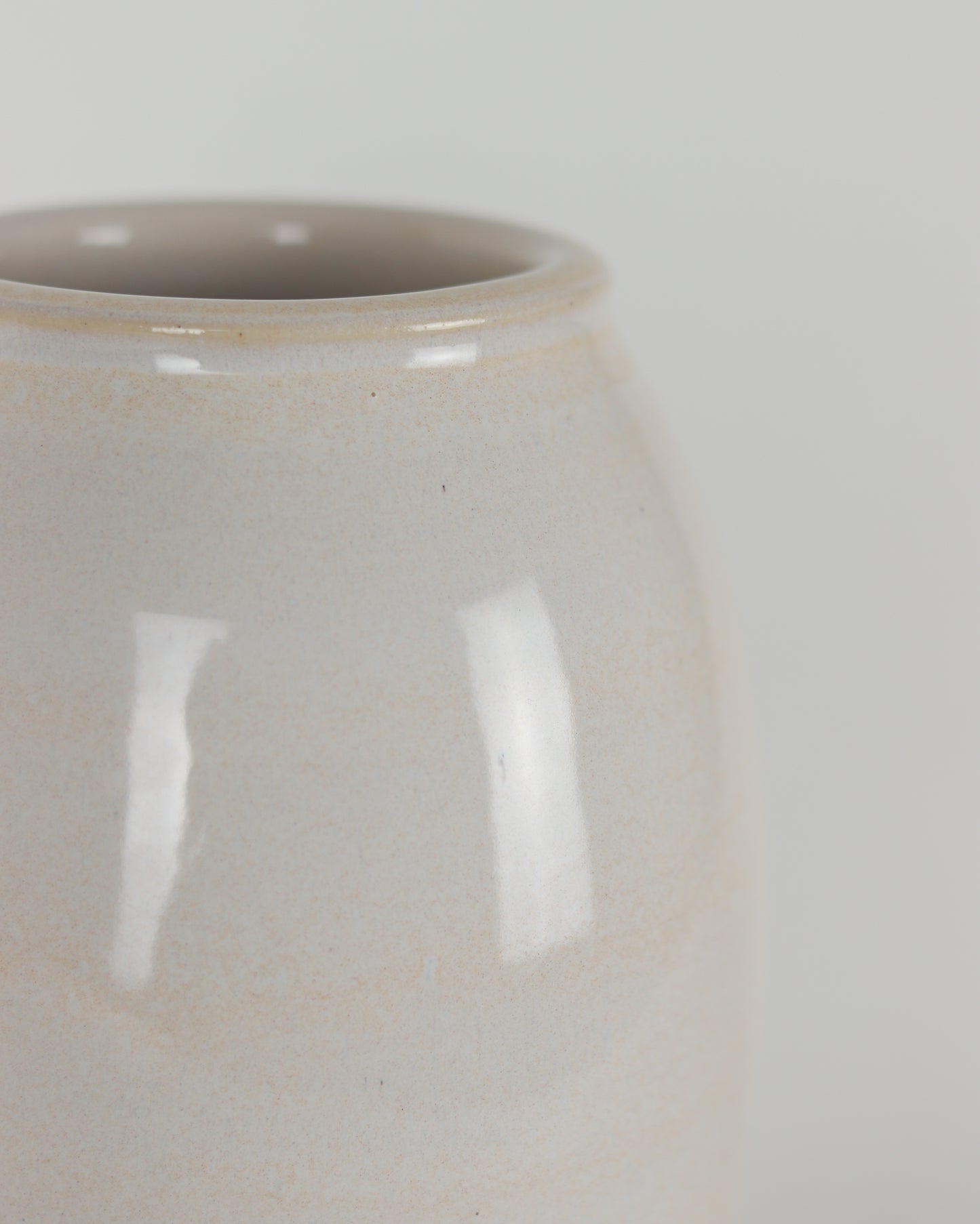 Vase Cream