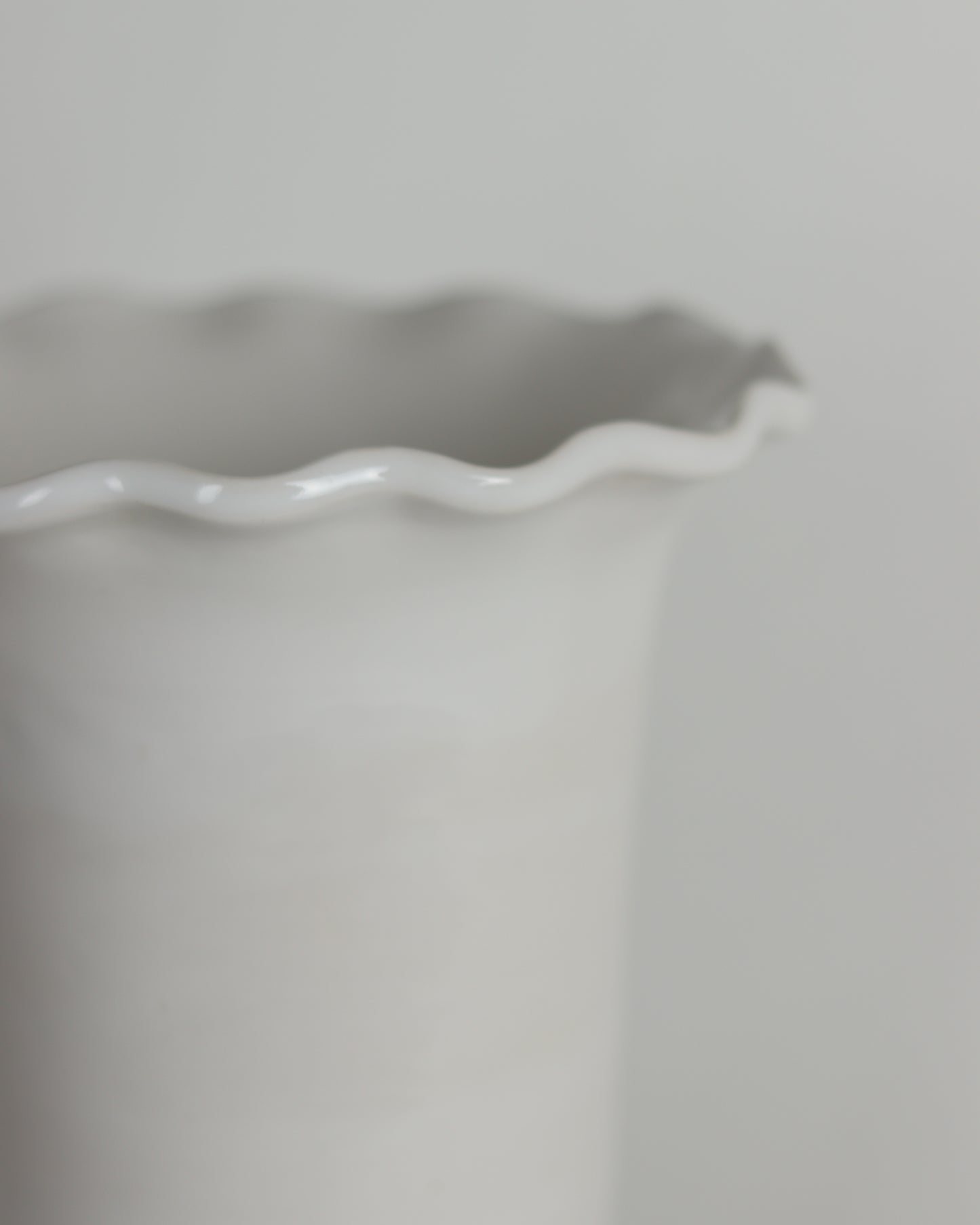 Vase Tall Wavy Rim
