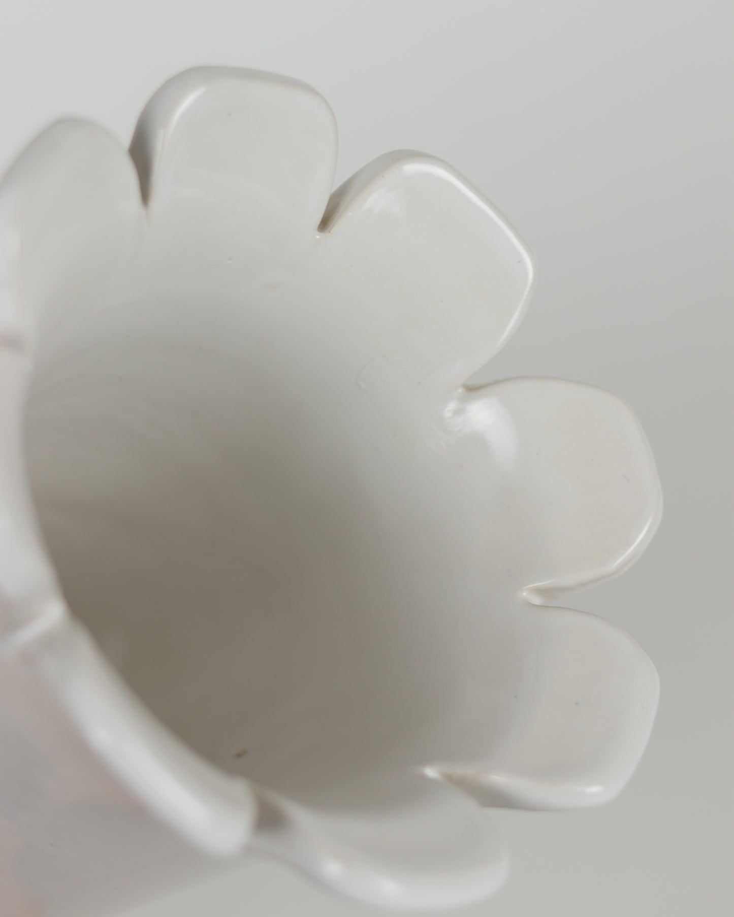 Vase Scalloped Tall